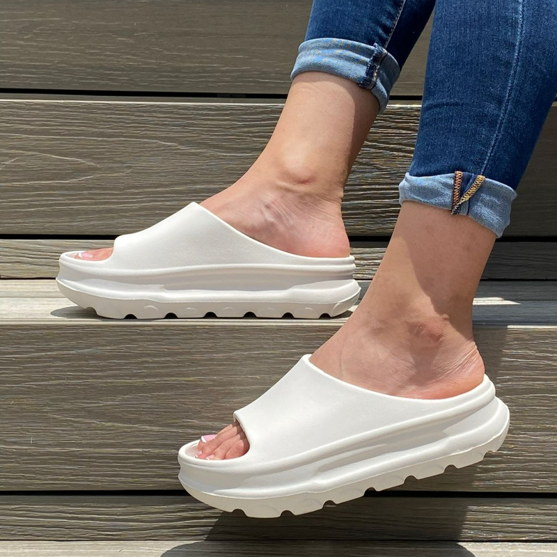 gid://shopify/MediaImage/25707734630470